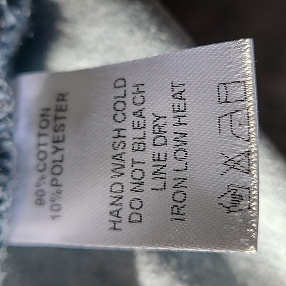 ee:some Candian Tux Top - Picture 8 of 10